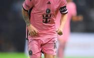 关于足球明星风光再现，比赛火爆程度超预期的信息