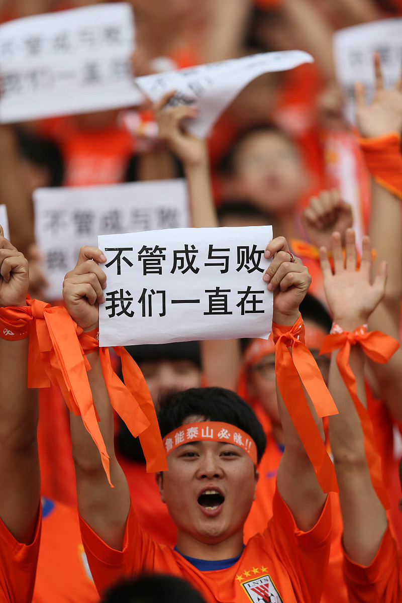 置身精彩对决之中，强强对抗引爆球迷热情